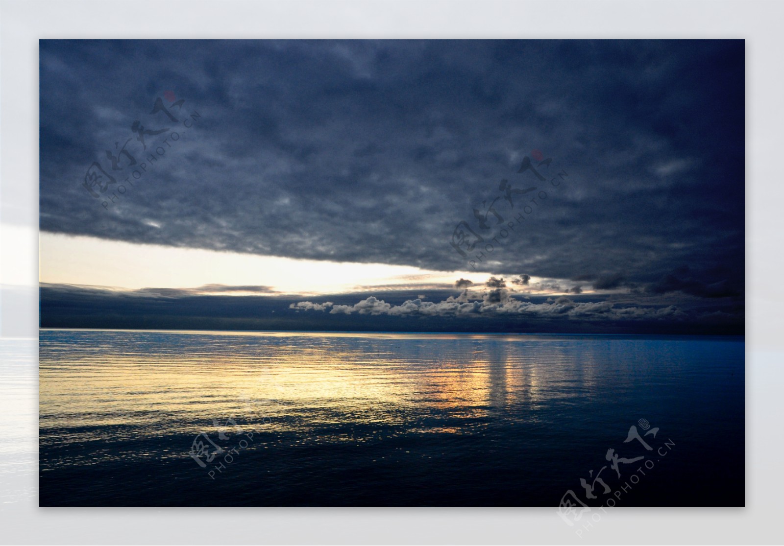 夕阳海景图片