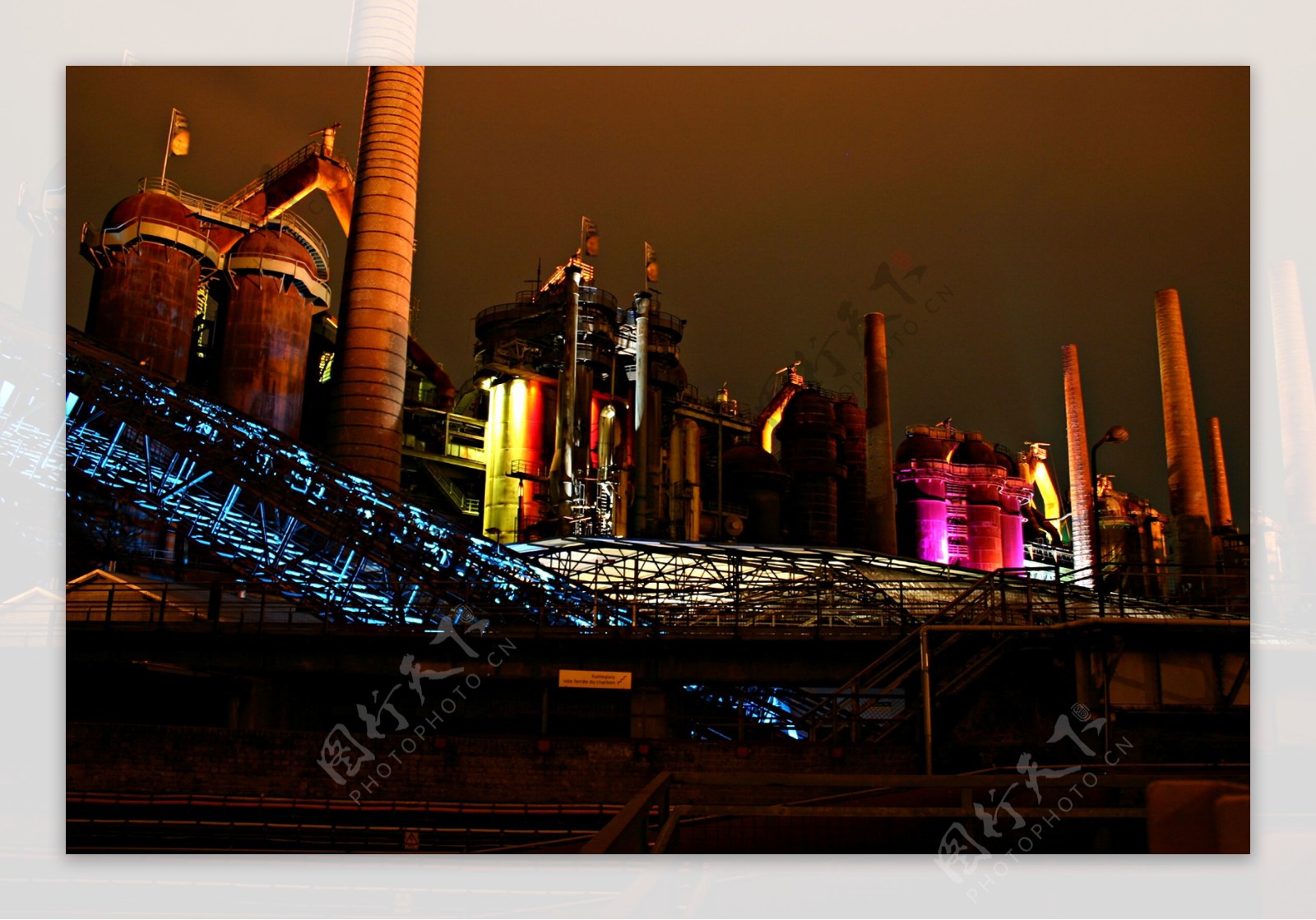 工业区夜景
