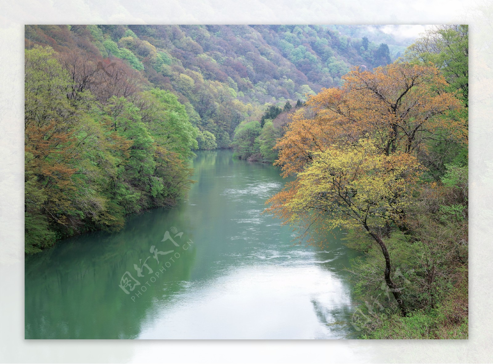 山林河流