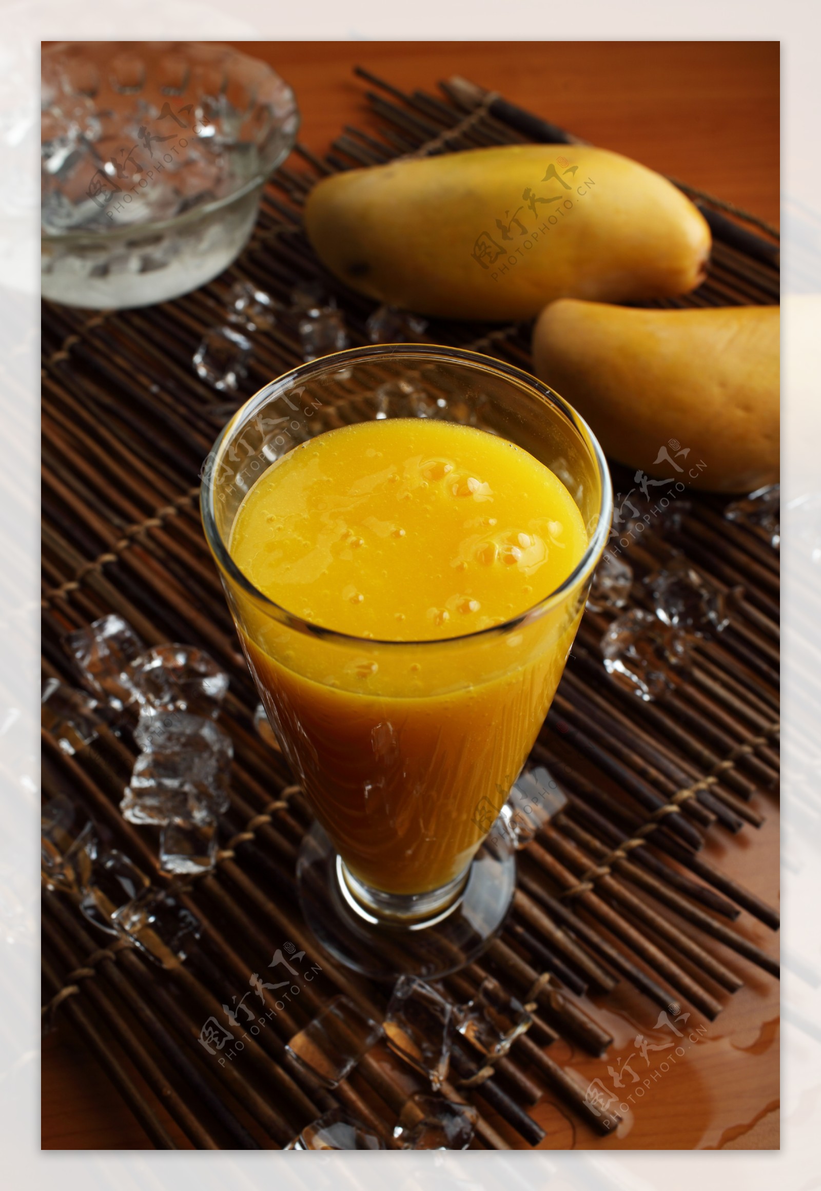 芒果和芒果汁图片下载 - 觅知网