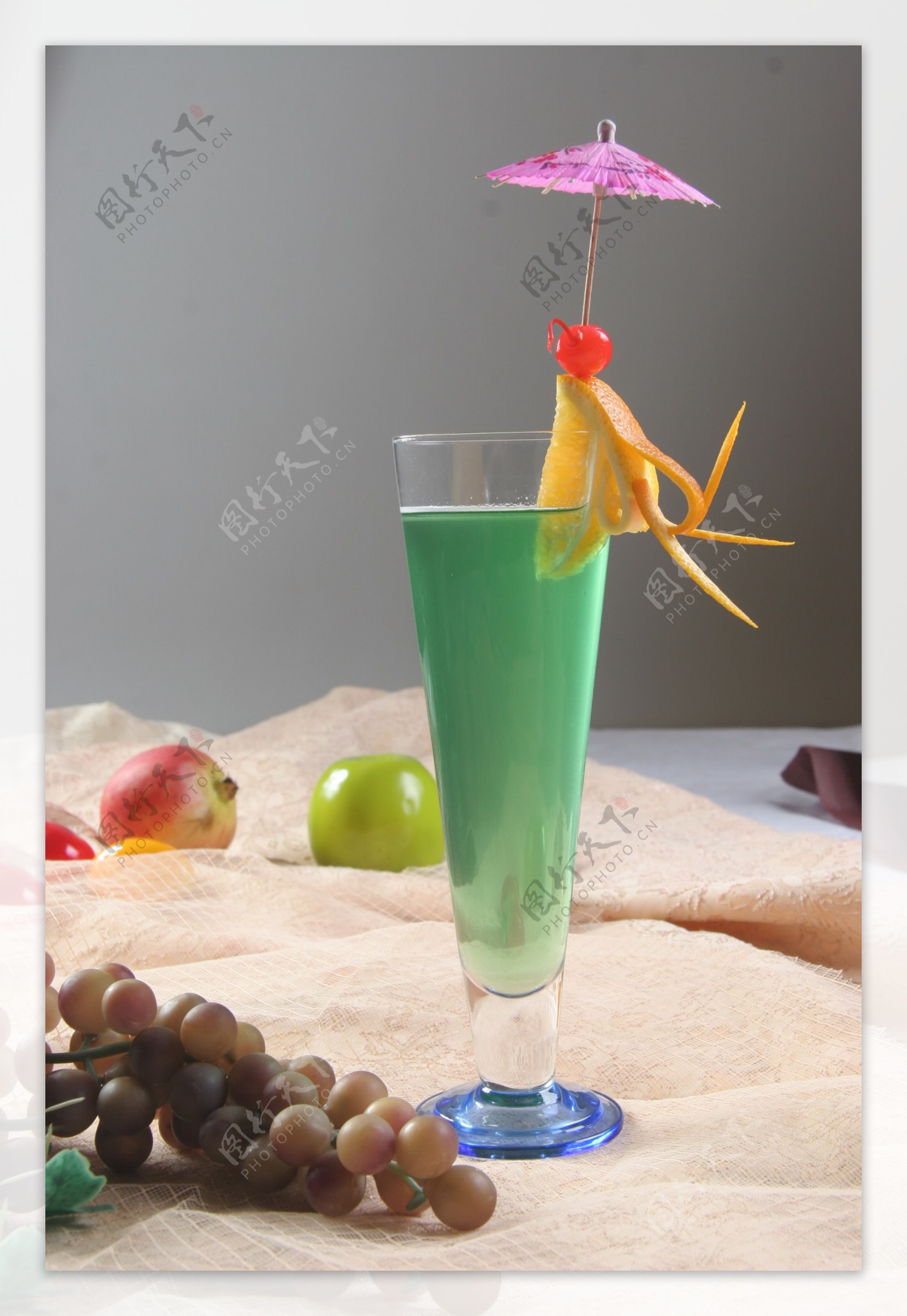 青苹果汁图片