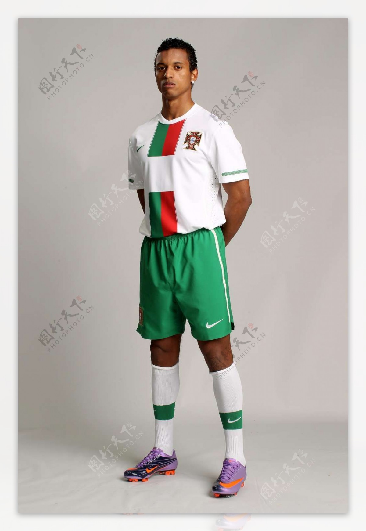 耐克nike2010年世界杯worldcup葡萄牙队球衣图片