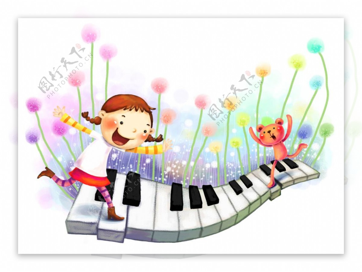 钢琴键上的小美女
