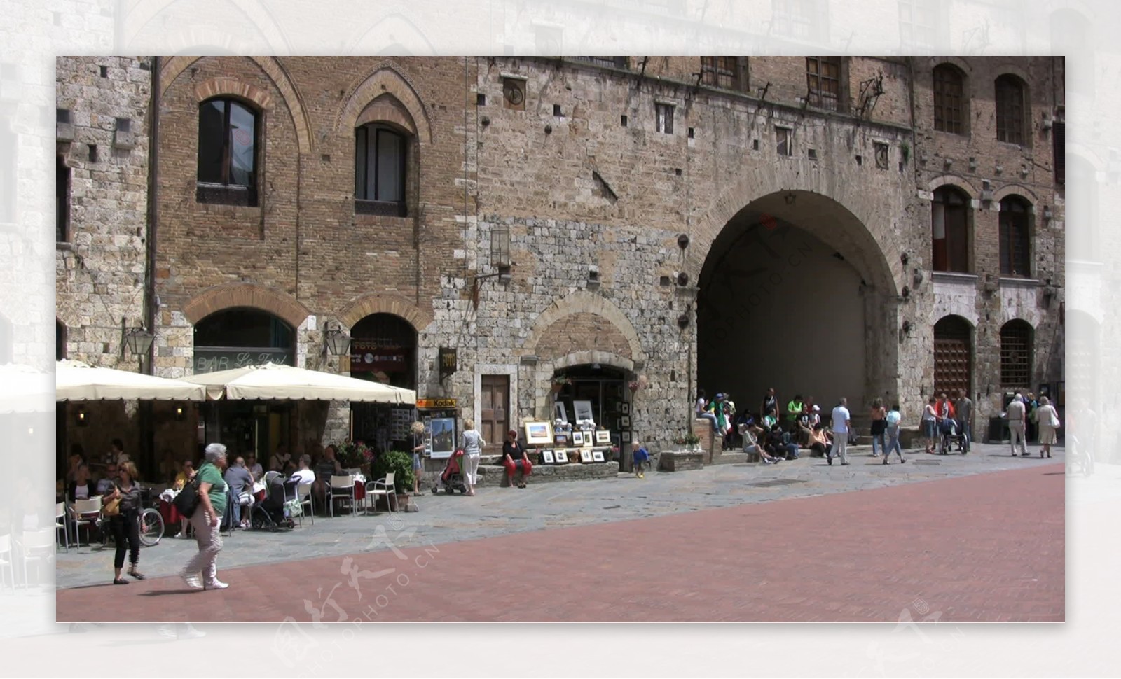 意大利圣吉米尼亚诺游客在广场14股票的录像视频免费下载