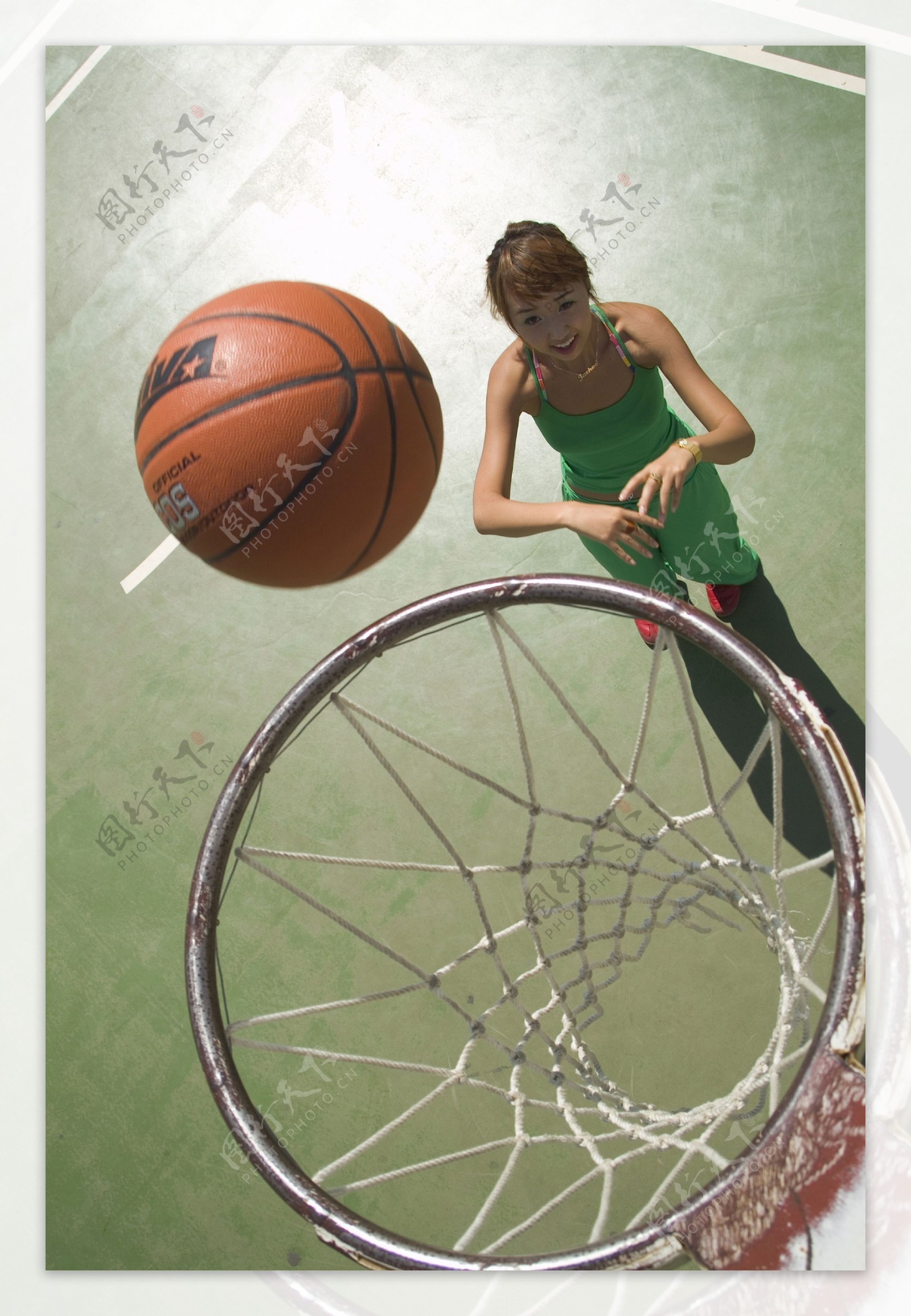 女孩篮球图片