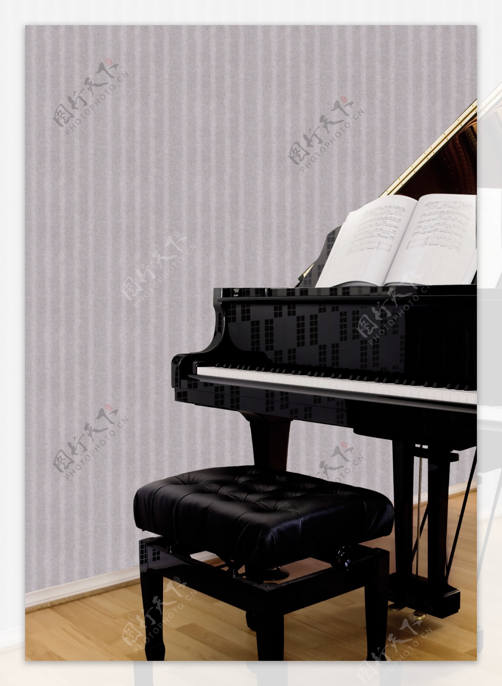 钢琴现代家居图片