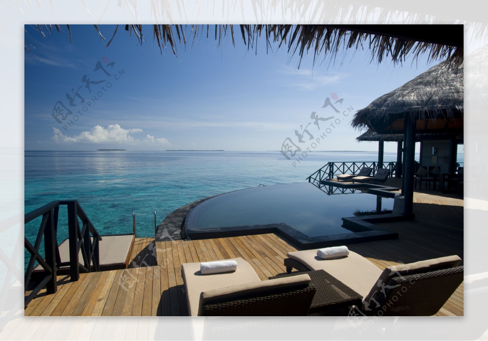 马尔代夫天堂岛度假村海边风光图片