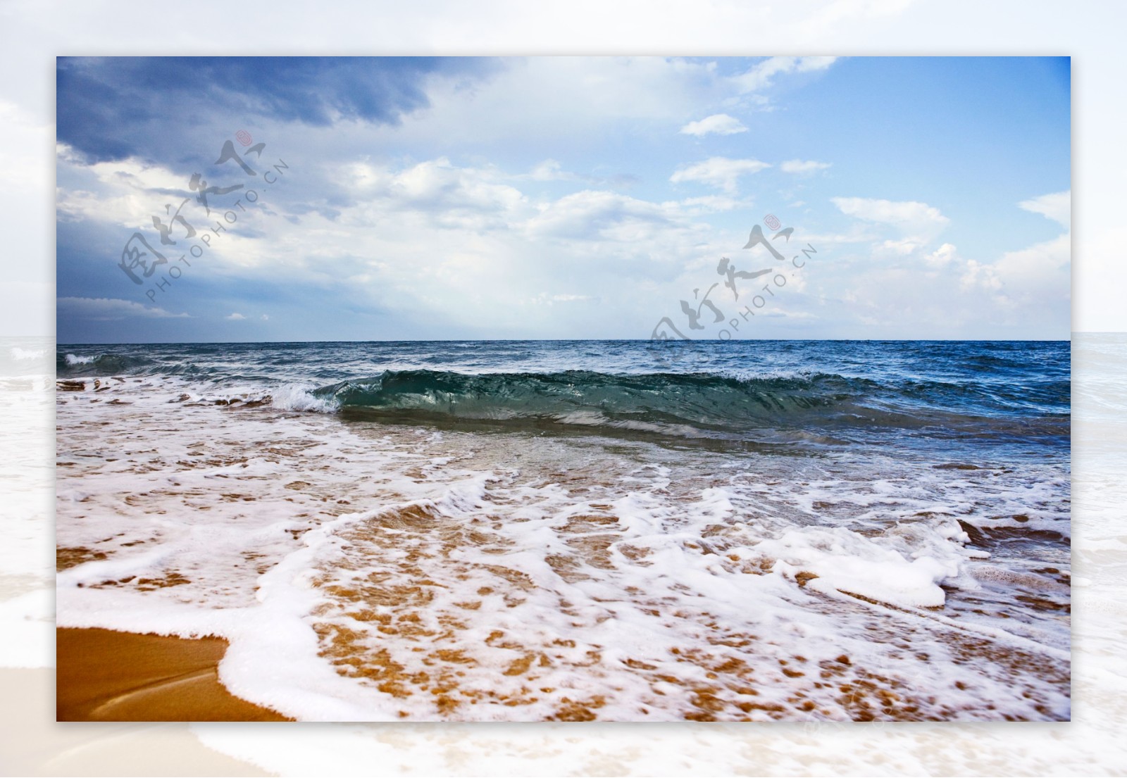 浪打沙滩