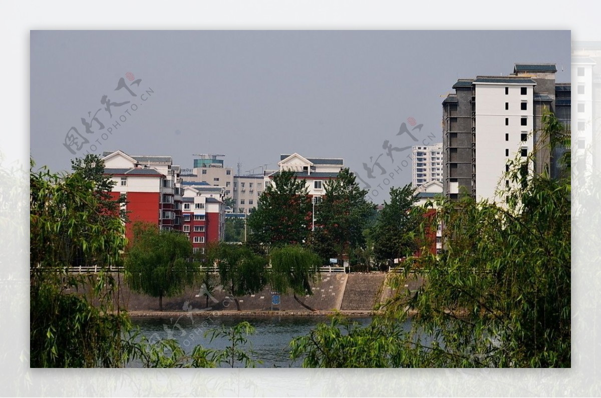 内河的社区图片