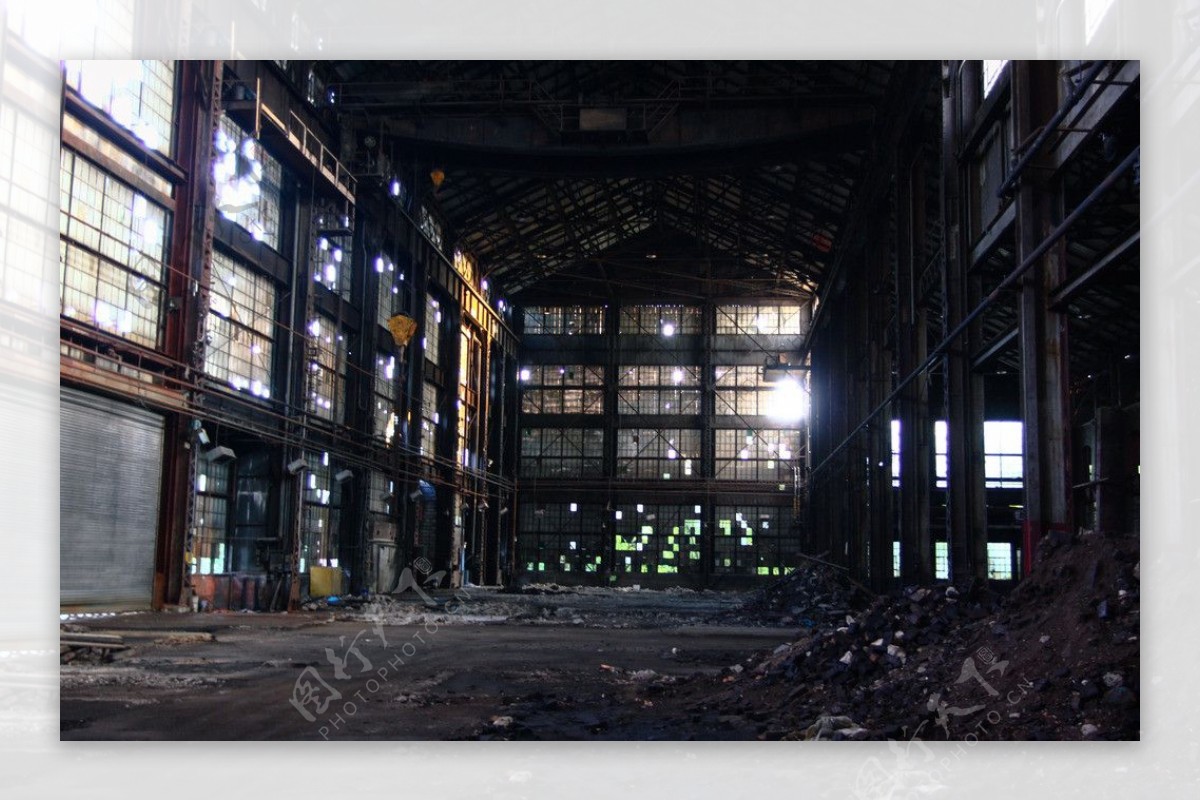 废弃厂房图片