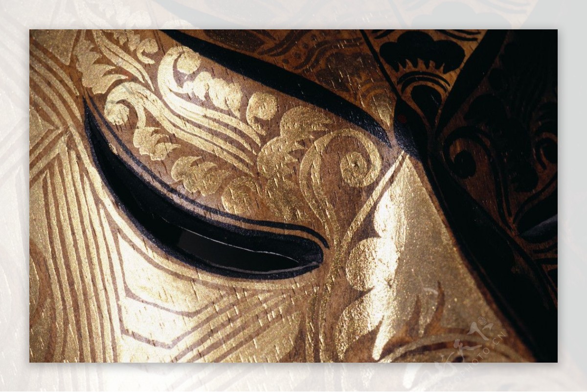 金属花纹面具图片