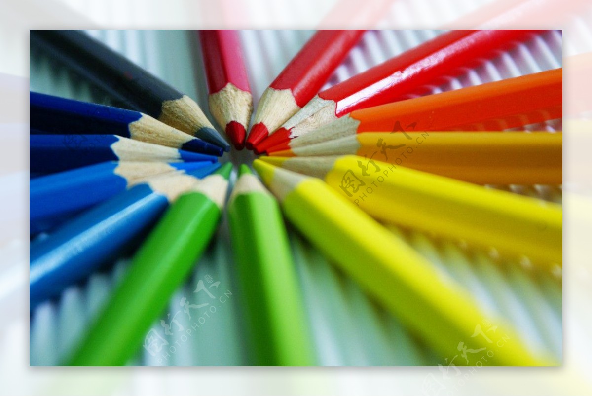 沐绘72色彩色铅笔水溶性彩铅绘画铅笔画笔彩笔铁盒套装-阿里巴巴