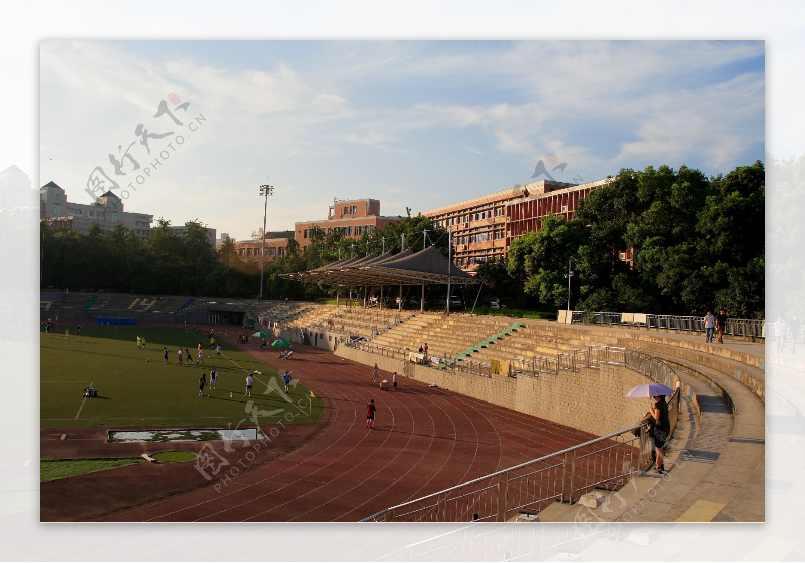重庆大学体育场图片