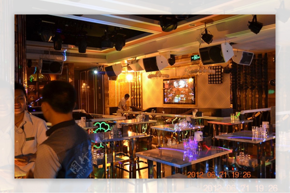 龙港本色酒吧图片
