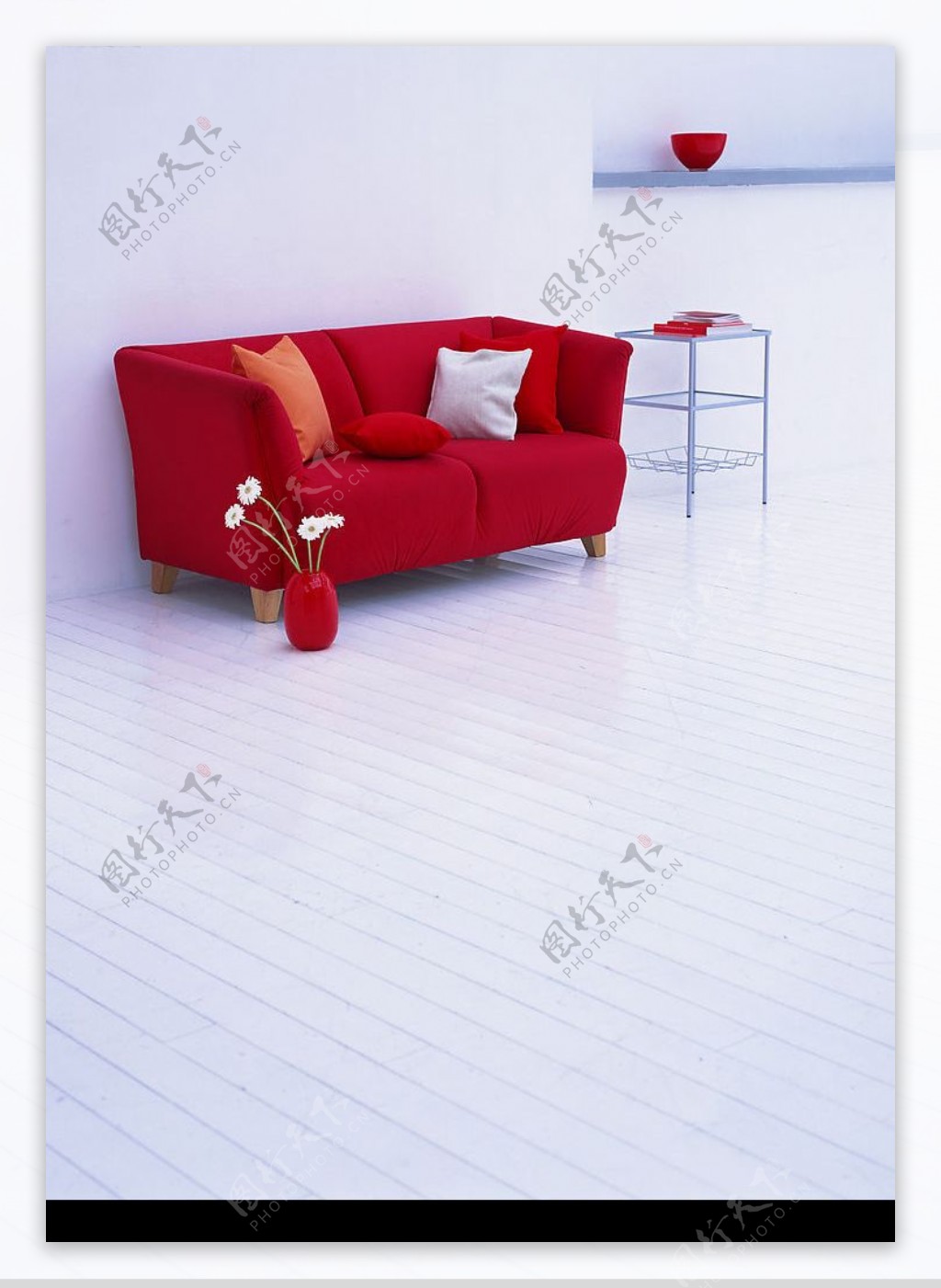 红色沙发图片