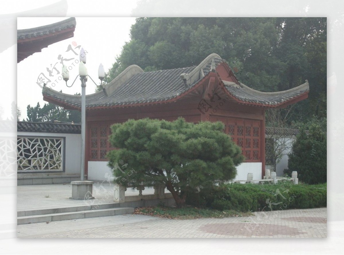 武汉梅园古典建筑图片