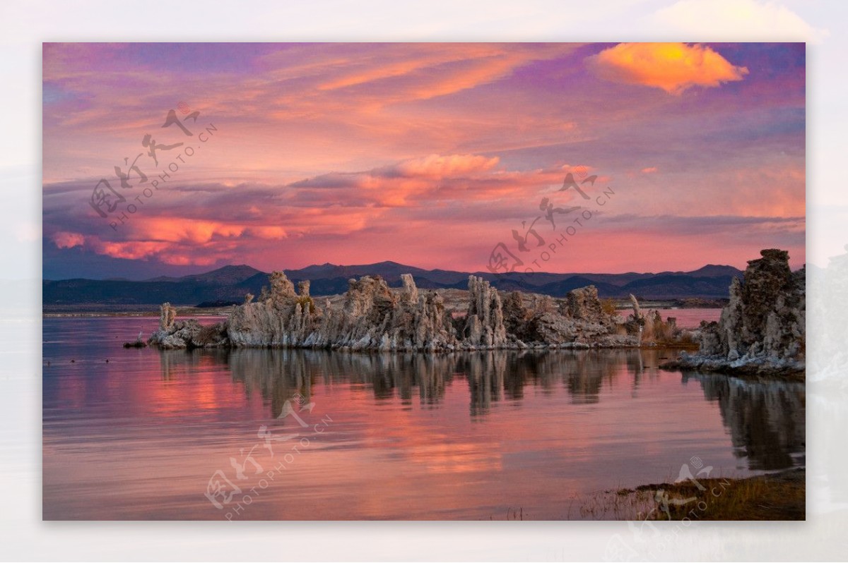 莫诺湖夕照美丽风景图片