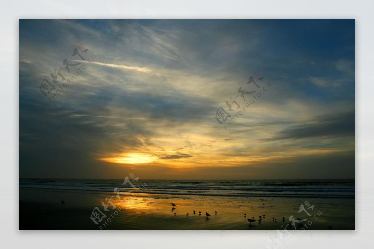 海岸落日美景图片