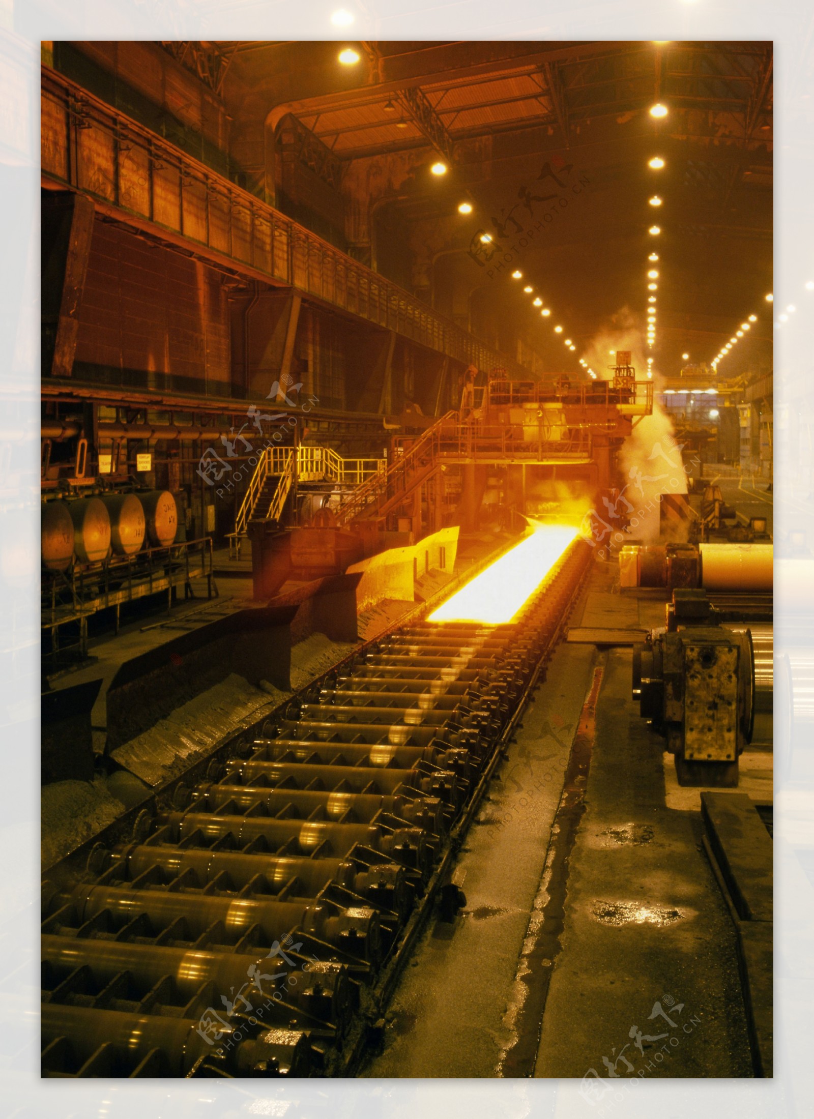 炼铁炼钢生产线图片