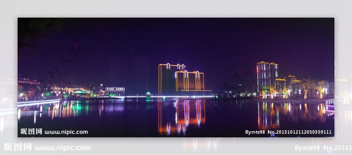 天门市东湖公园夜景图片