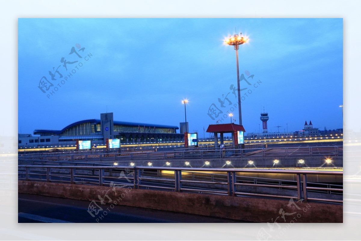图片 乌鲁木齐机场春节长假运输旅客40.3万人次_民航资源网