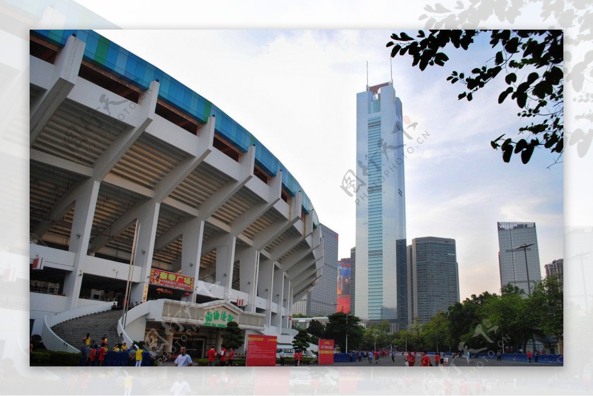 广州中信广场和天河体育中心图片