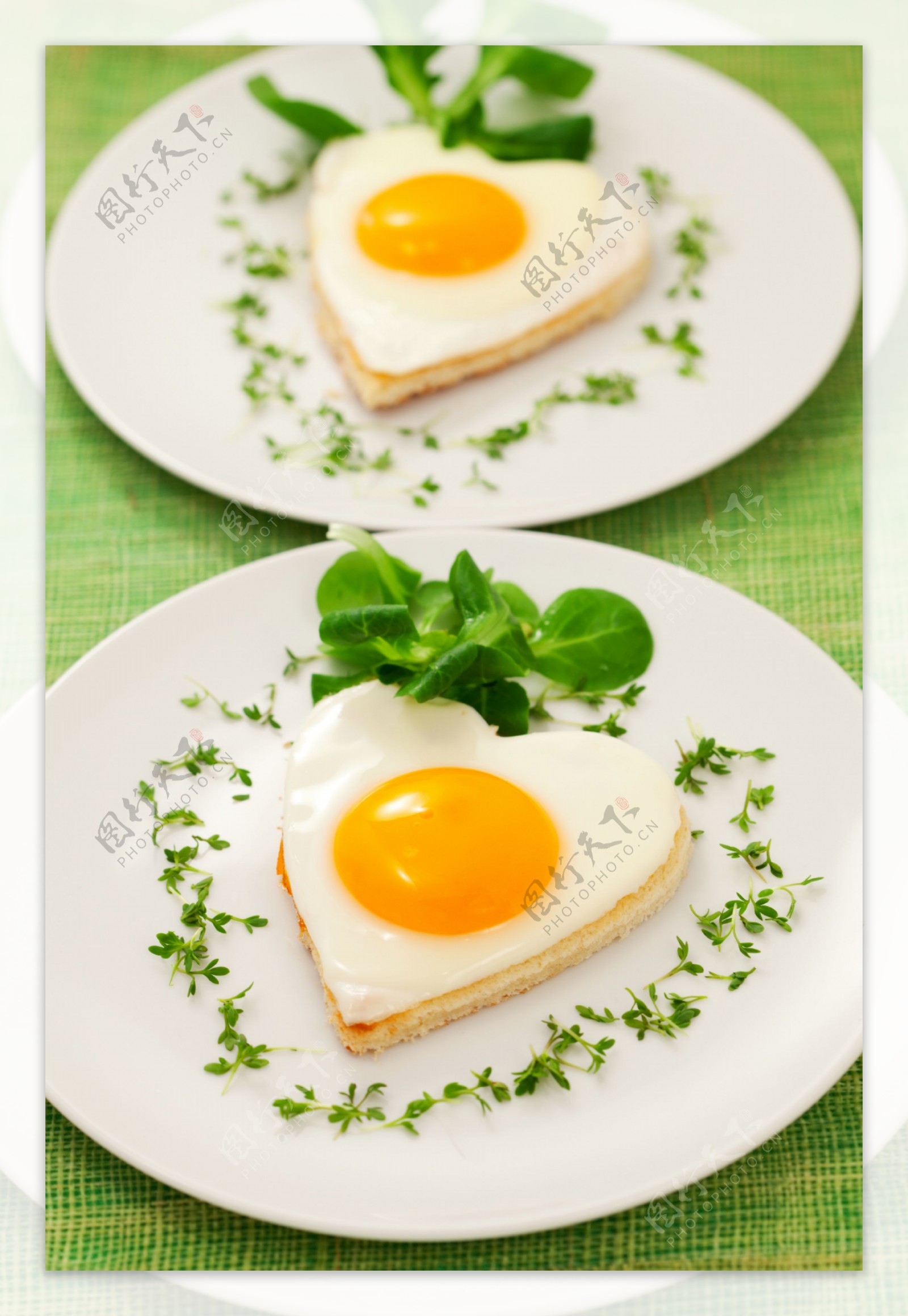 心形煎蛋爱心早餐图片