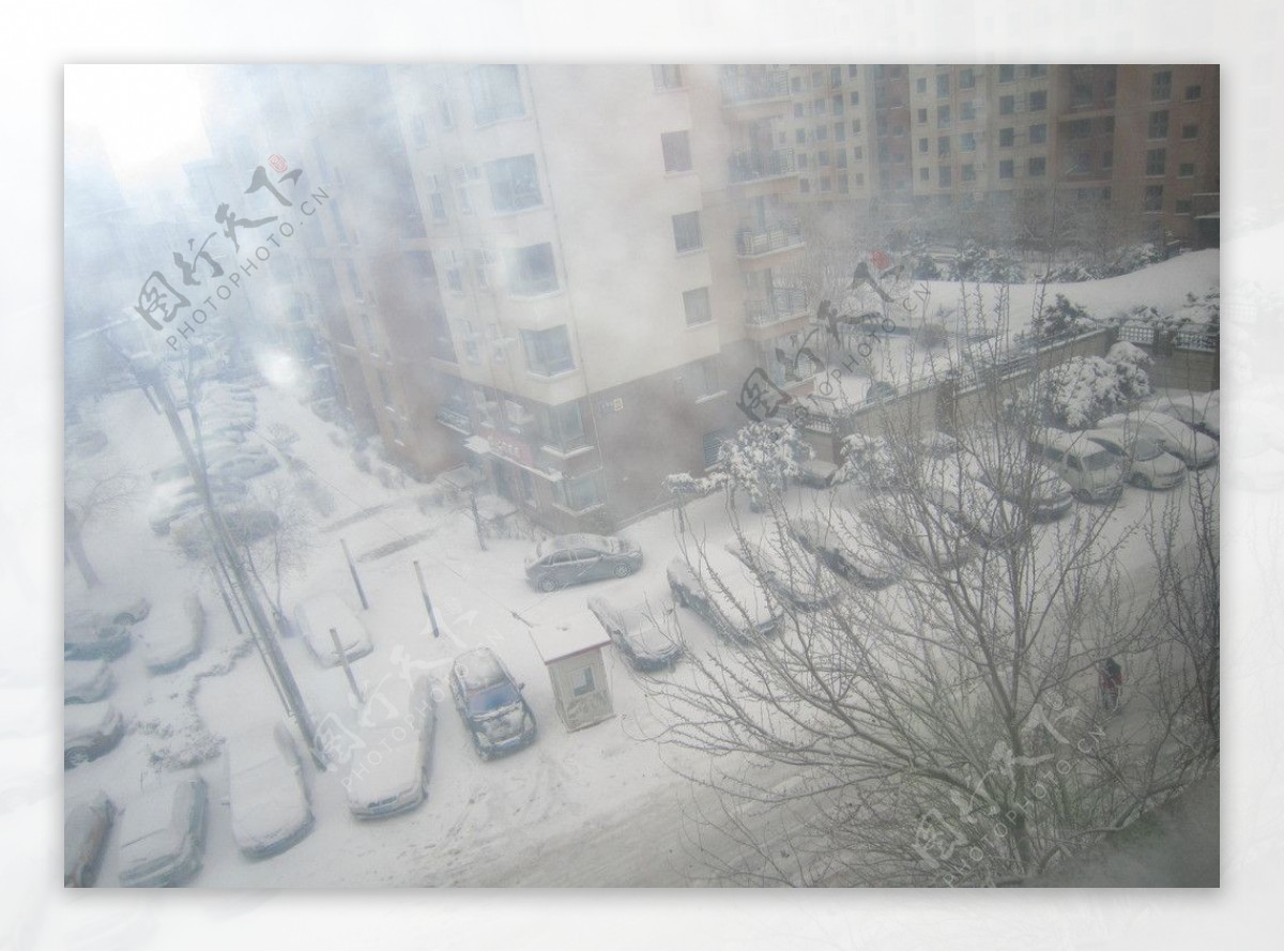 城市雪景图片