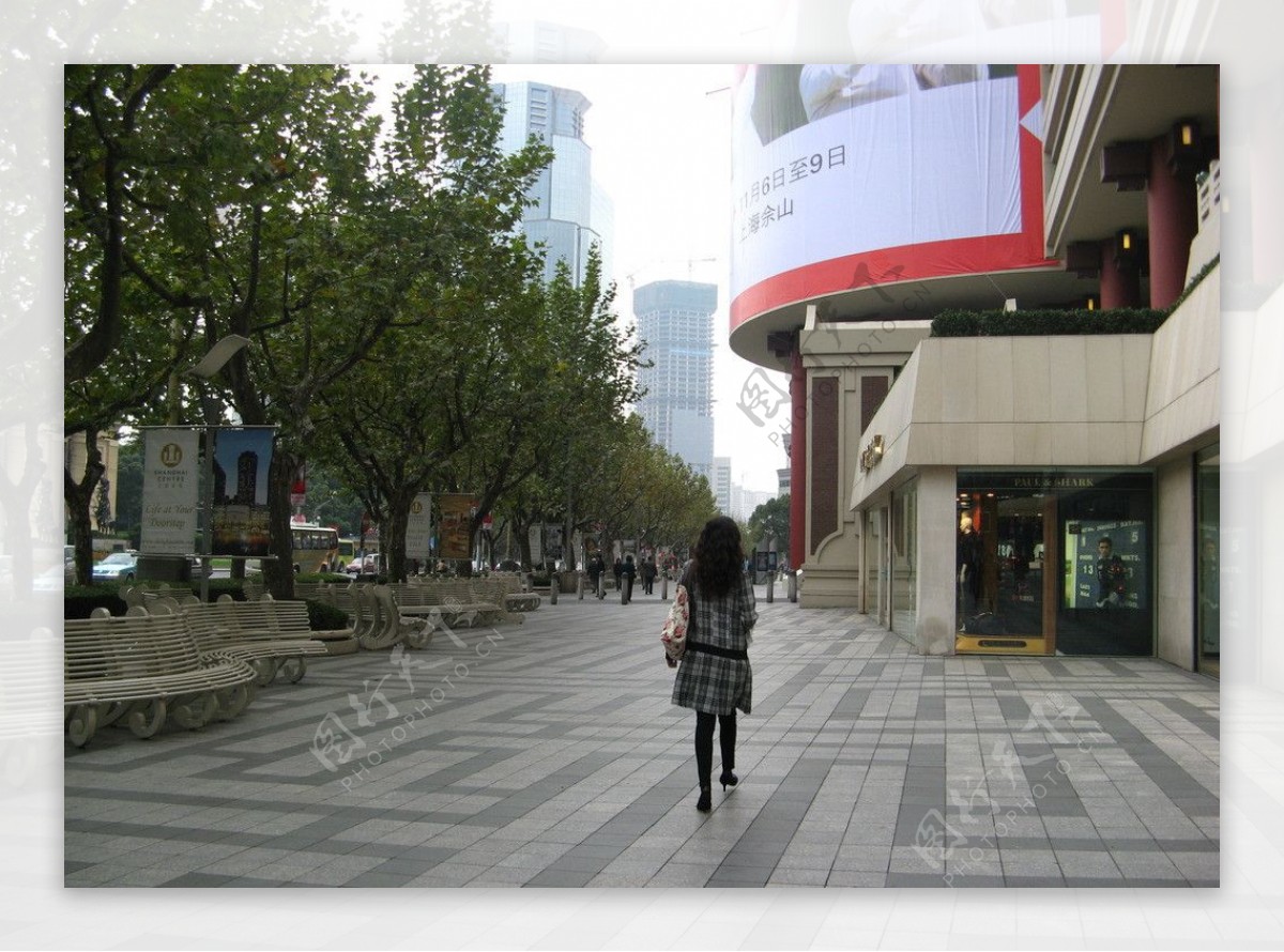 上海商城门前图片