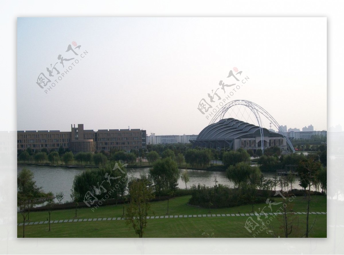 上海工程技术大学图片