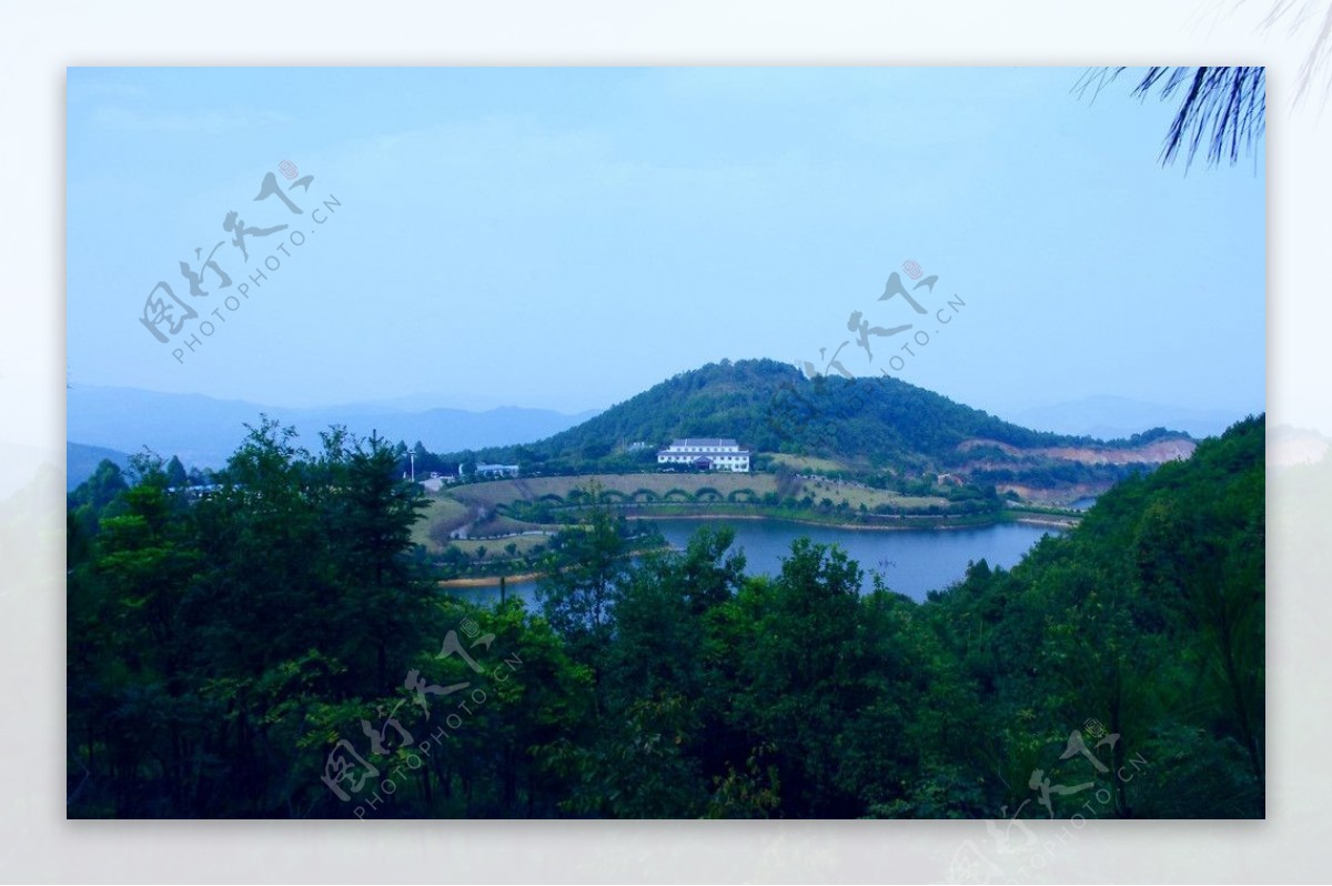 麓湖山鹿湖风景梅州图片