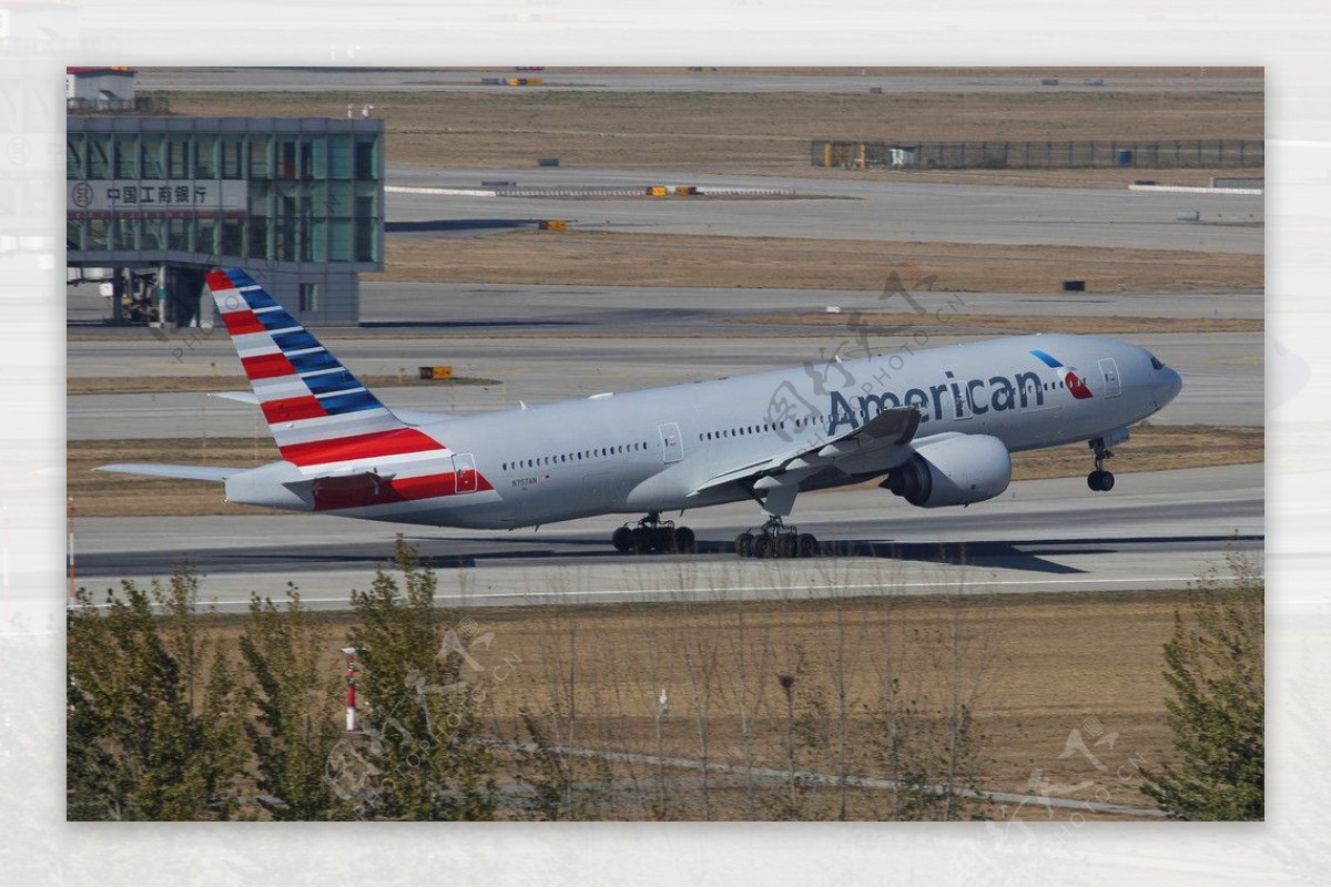 美国AA波音777图片