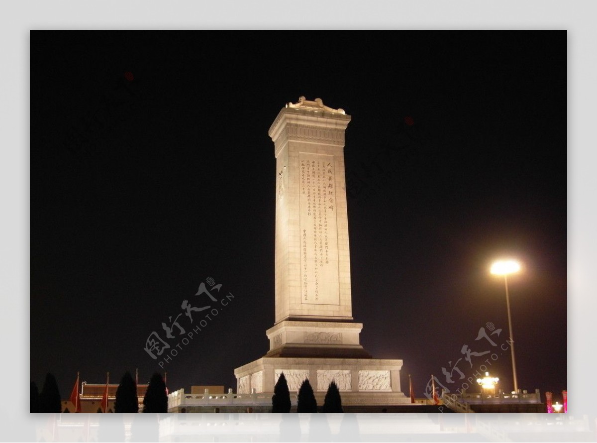 北京天安门人民英雄纪念碑图片