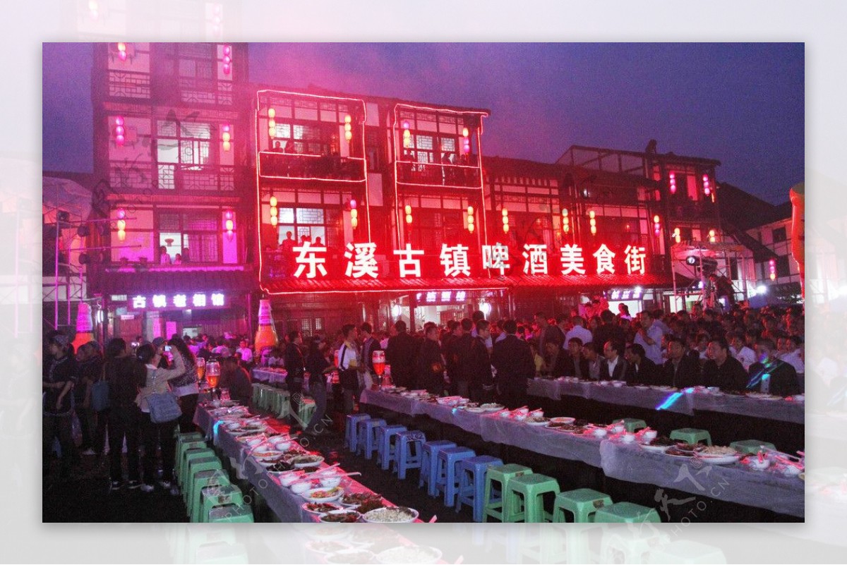 东溪啤酒美食街夜景图片