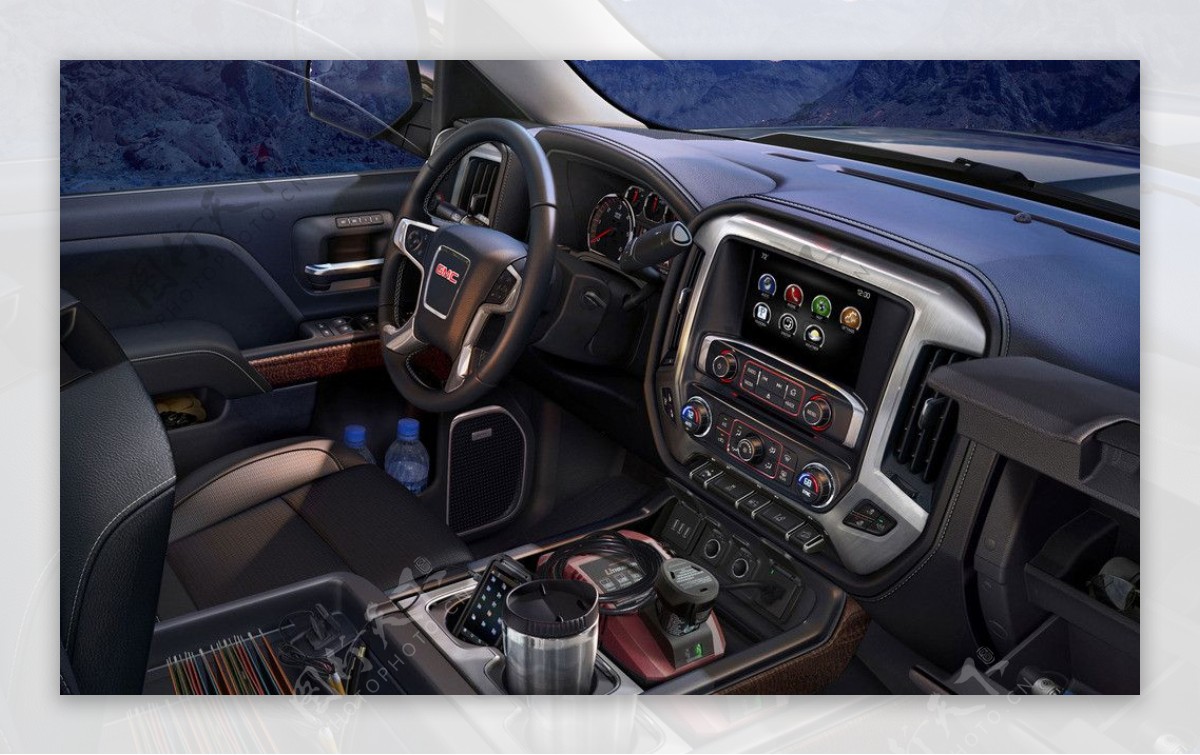 2014款GMC皮卡驾驶室图片