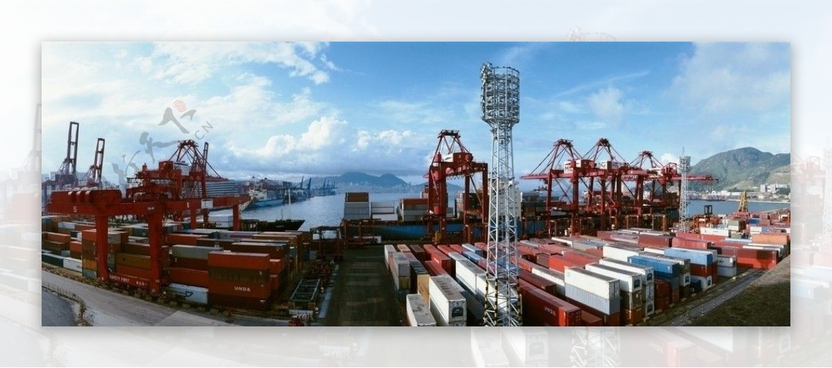 现代港口码头集装箱物流图片