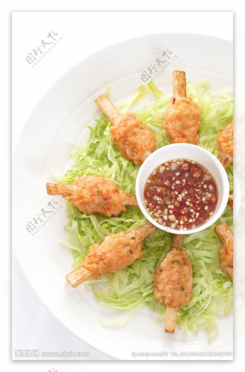 越南菜翡翠鲜虾春卷图片