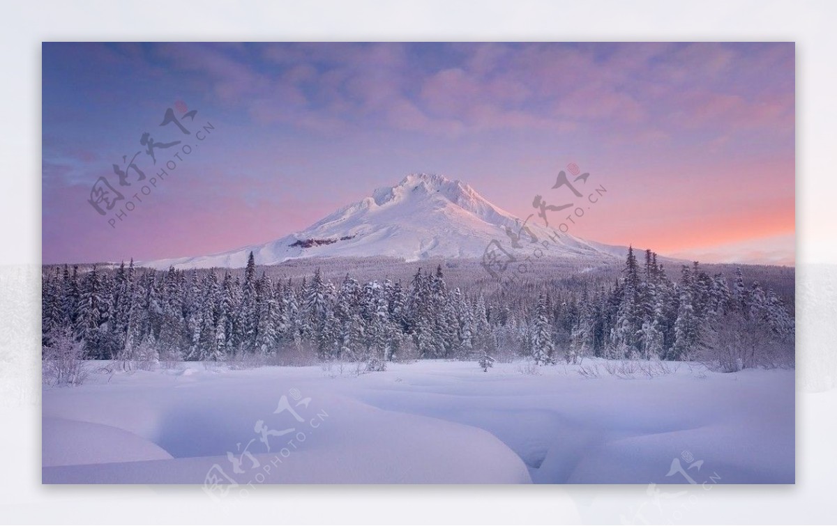 夕阳雪景图片