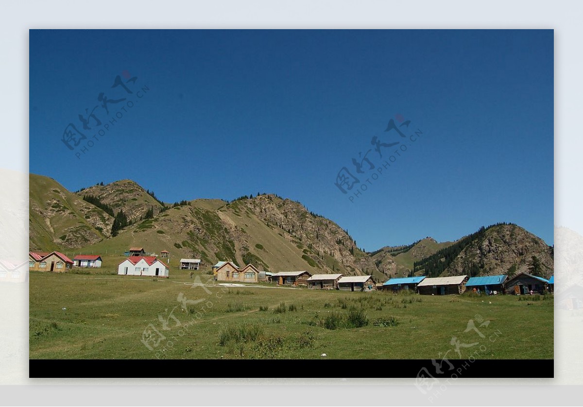 新疆南山图片