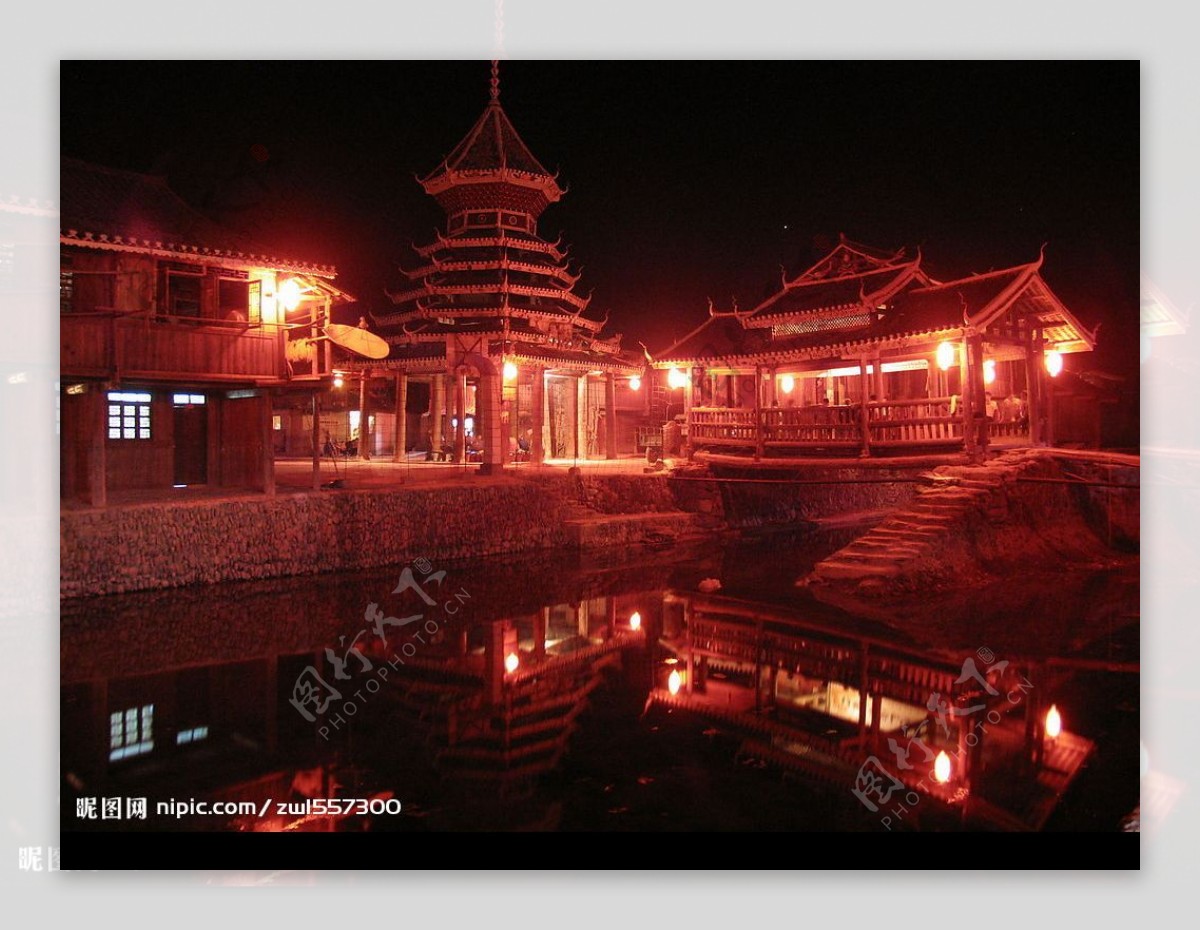 肇兴侗寨夜景图片