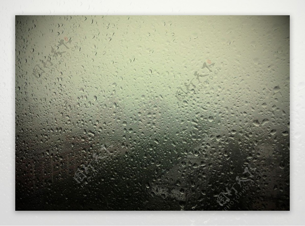 雨滴素材图片