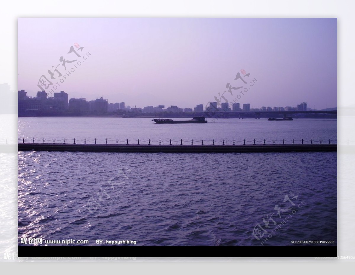 江滨江船桥夕阳图片