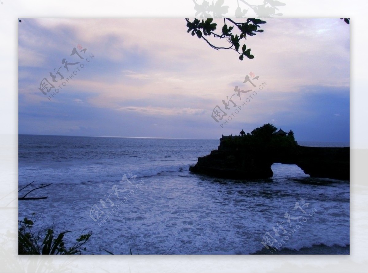 巴厘岛海神岛傍晚图片