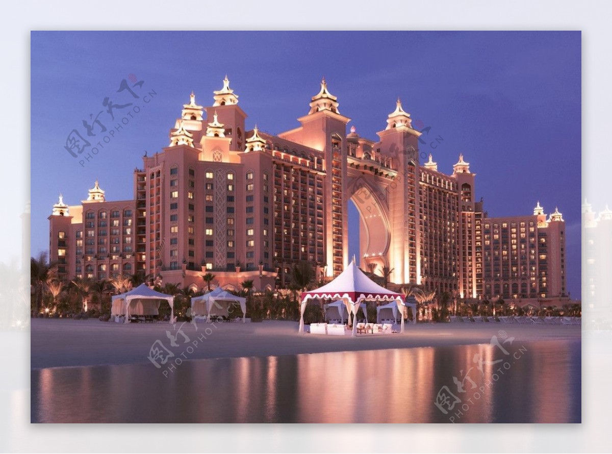 迪拜亚特兰蒂斯酒店主楼夜景图片