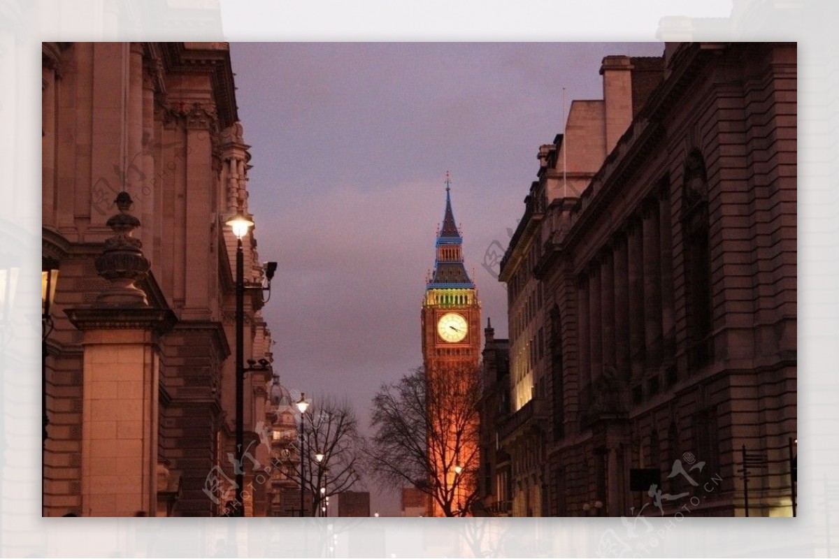 伦敦议会大厦钟楼夜景图片