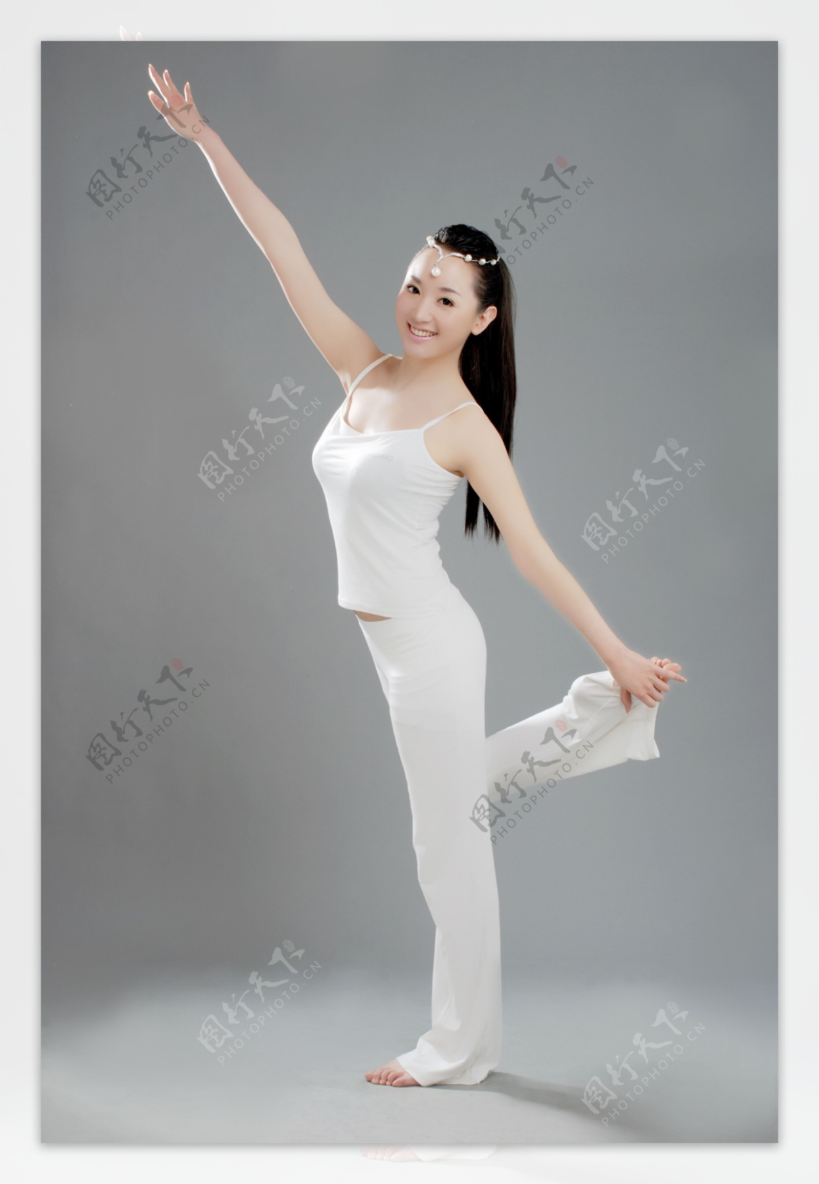 瑜伽美女舞王一式图片