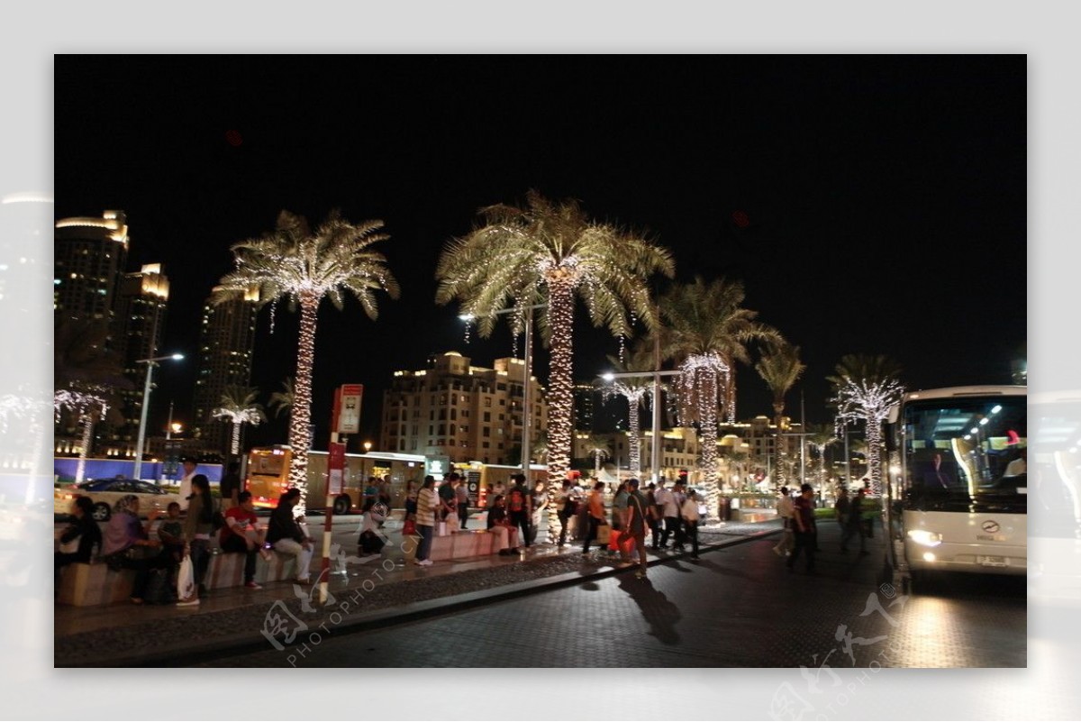 迪拜哈利法塔周边夜景图片