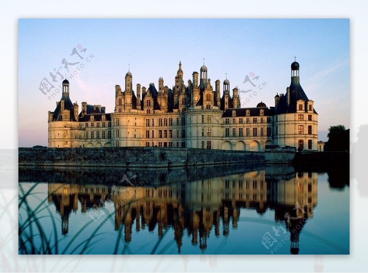 纽伦堡城堡倒影图片