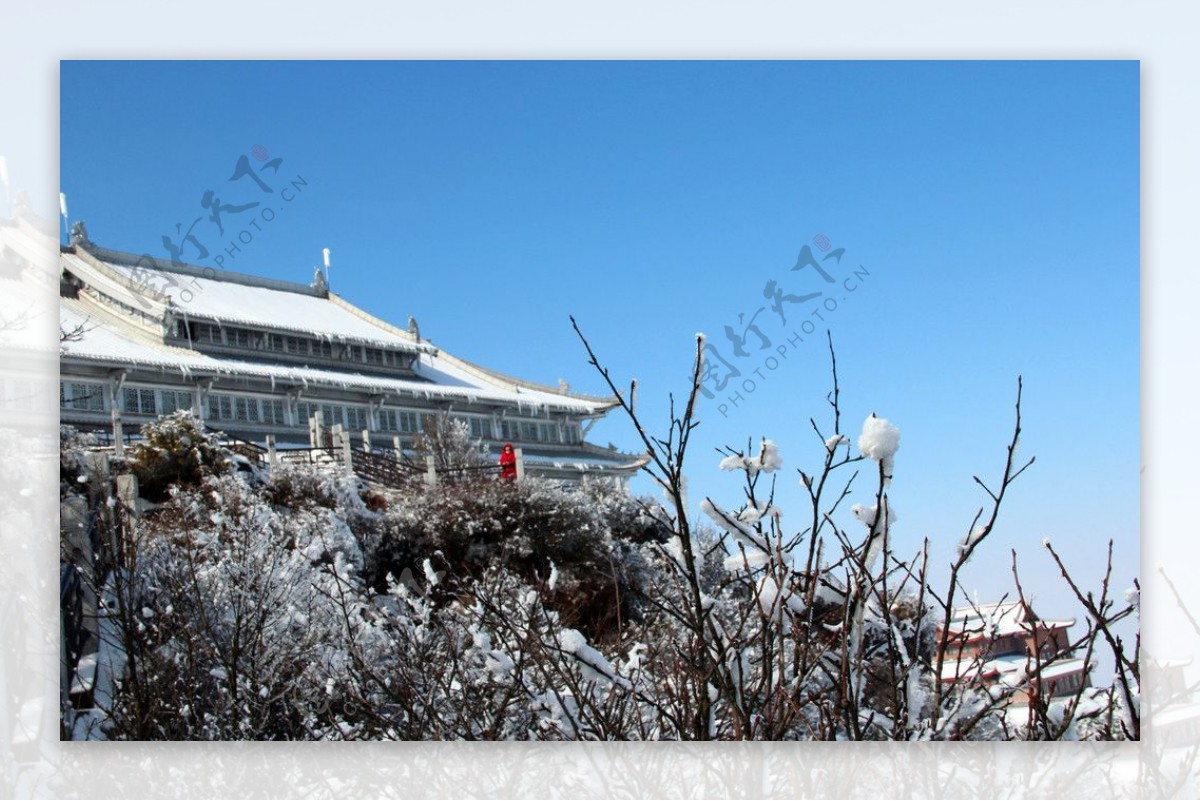 雪景峨眉山图片