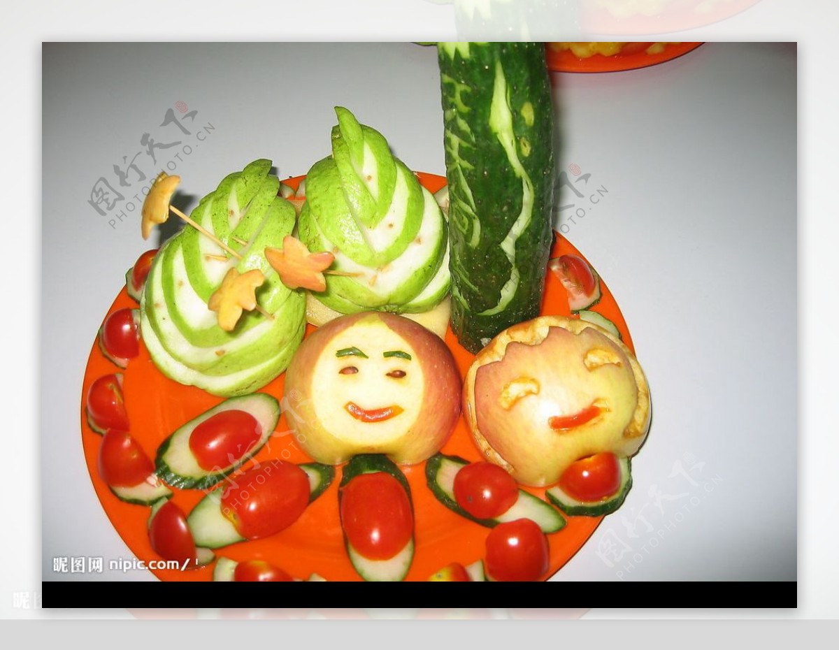 水果雕刻作品分享，三毛水果艺术原创出品